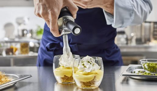 Greek ekmek in glas